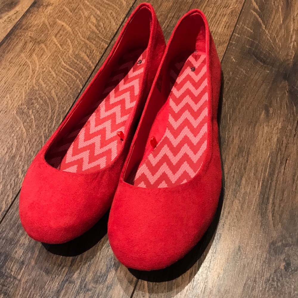 Ballet flats